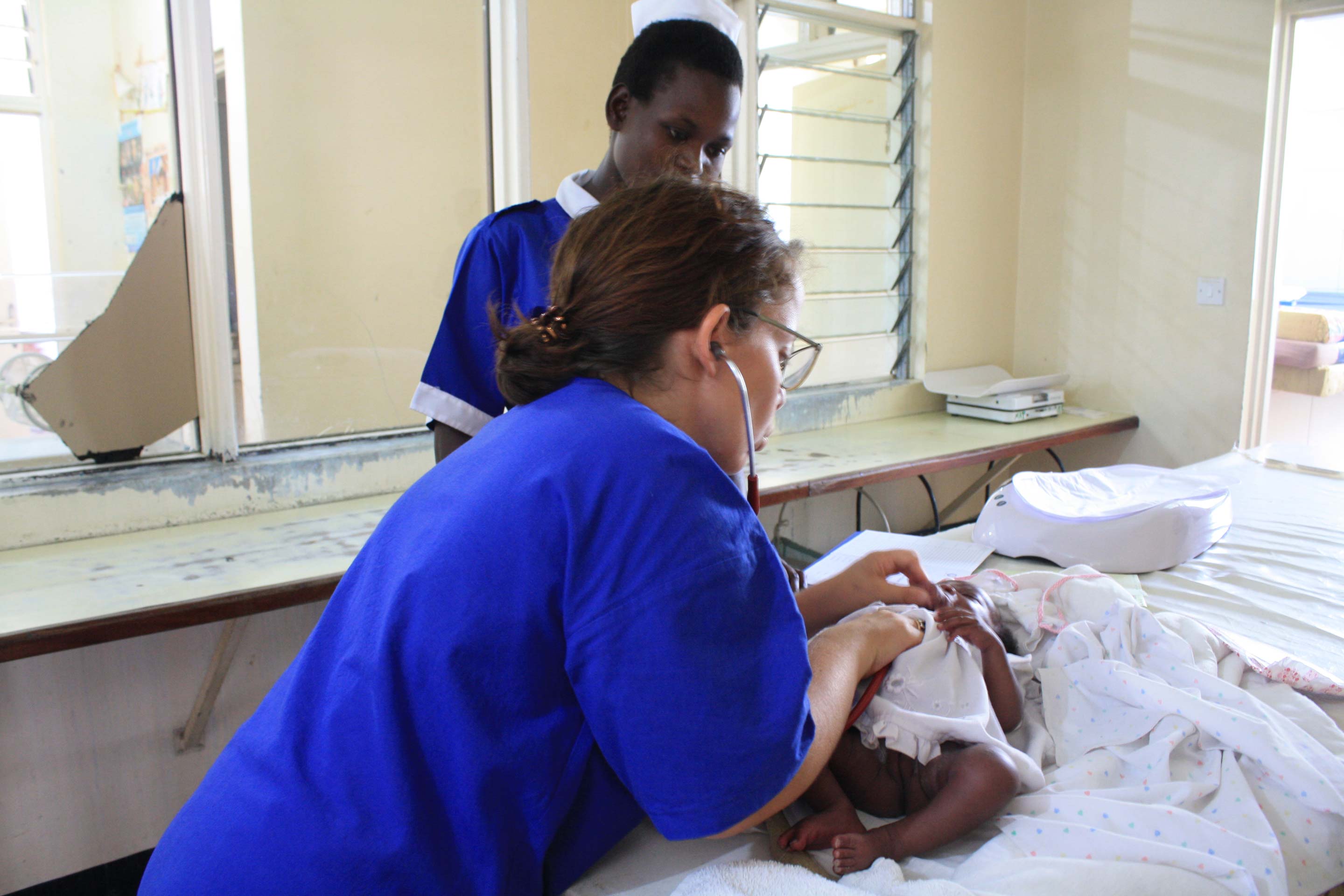 Una pediatra in Uganda. Da Torino a Kalongo per imparare a capire quando è bene mollare e quando no